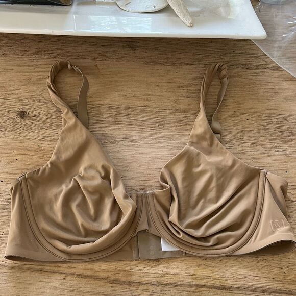 Wolford tan nude color bra no padding underwire size 36c￼ - Picture 1 of 5